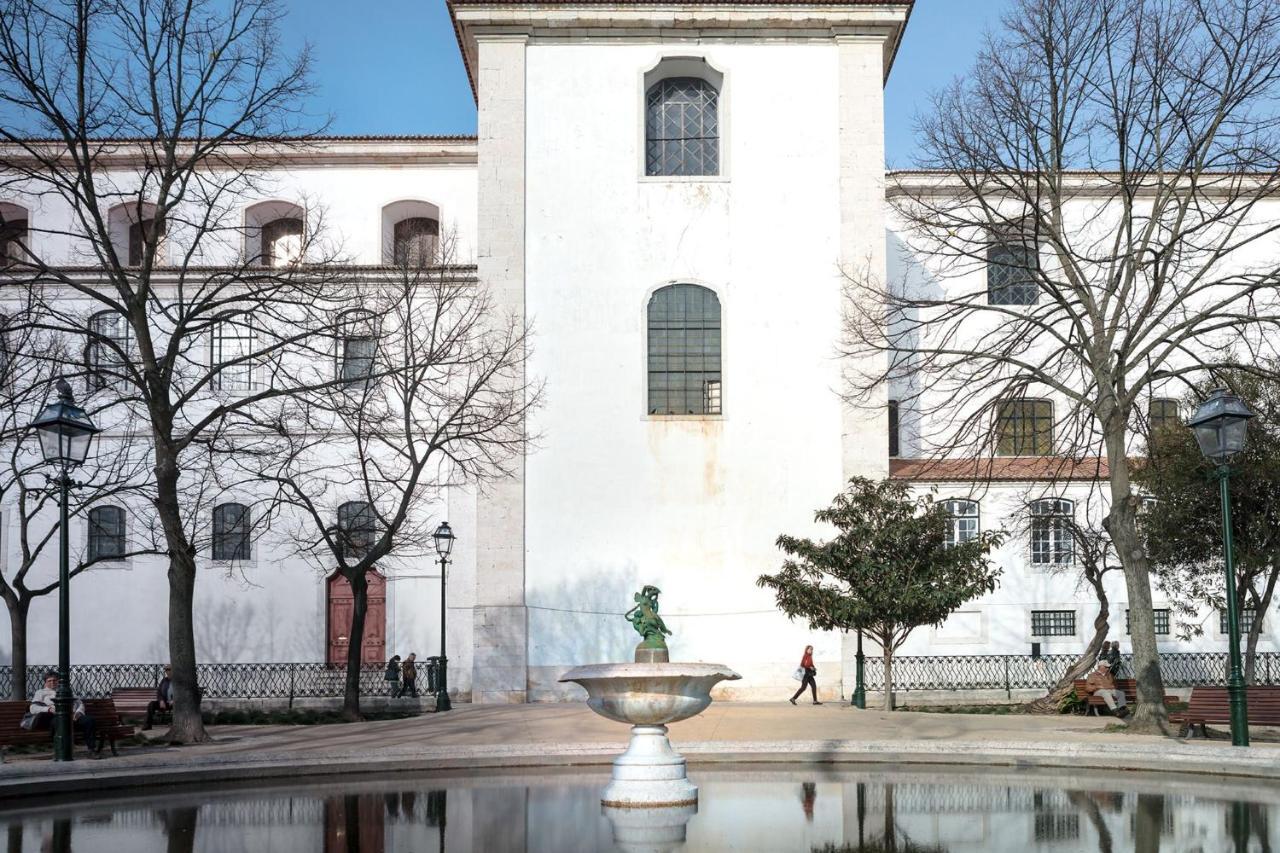 Lovelystay - Sunny Flat W/ Balcony Overseeing Graca And River Lisboa Exteriér fotografie