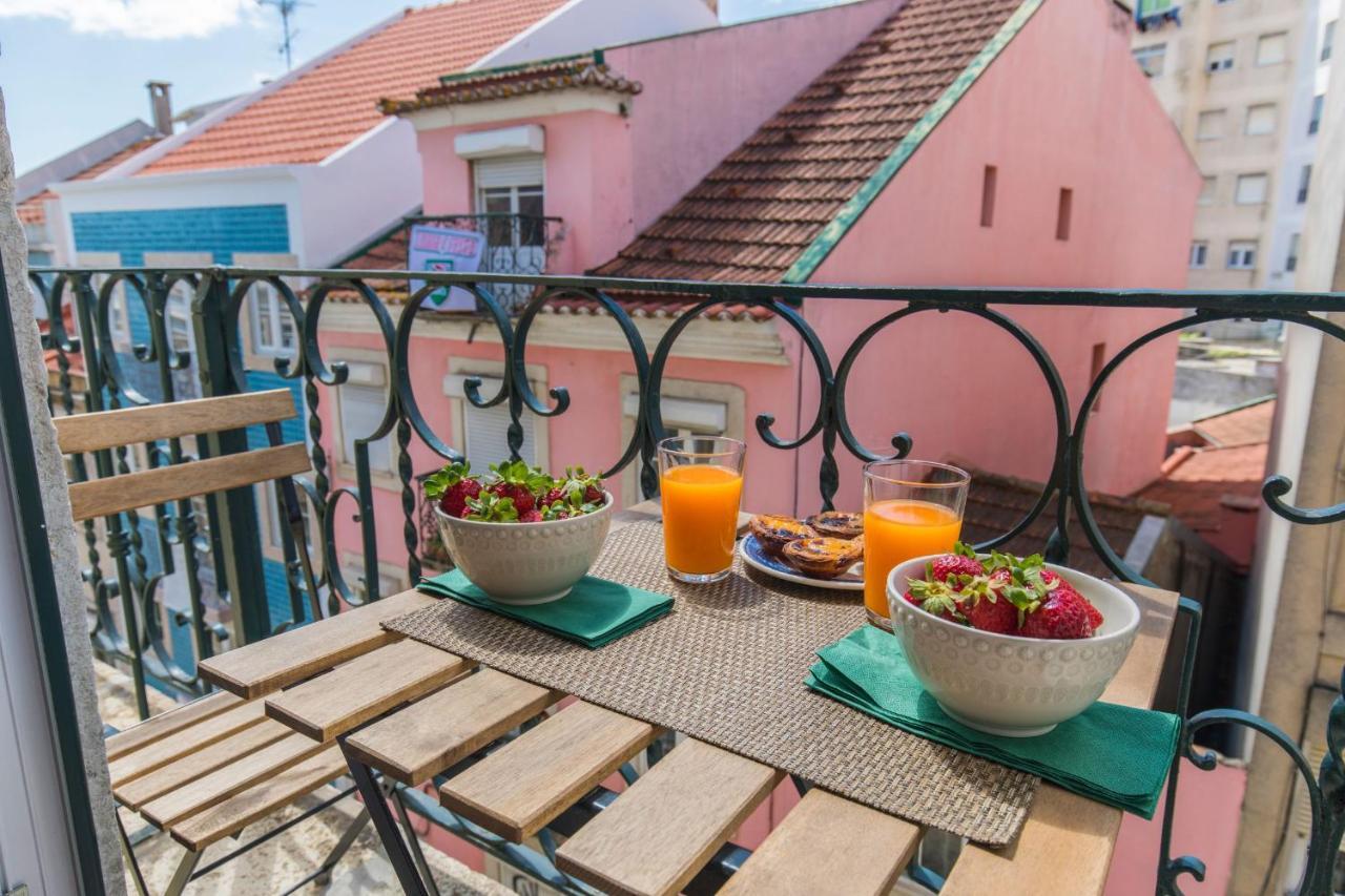 Lovelystay - Sunny Flat W/ Balcony Overseeing Graca And River Lisboa Exteriér fotografie